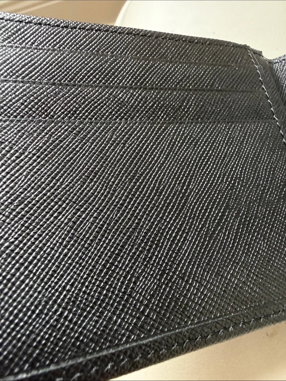 Burberry Black Textured Leather Bi-Fold Card Holder wallet men